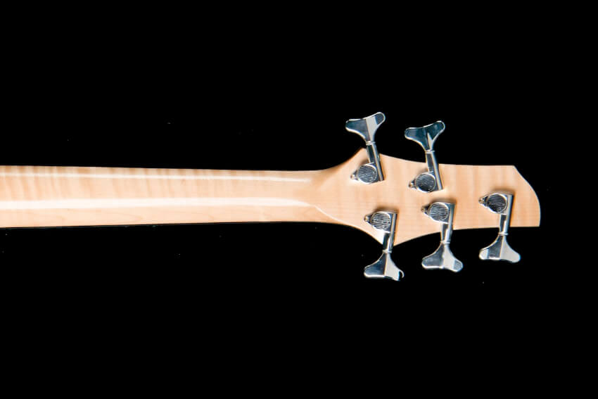 gbass-luthier-handmade-bass-poplar-burl-inlay