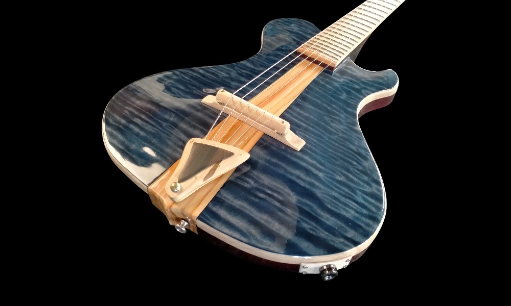 shank-instruments-milano-liuteria-chitarra-acero-quilted-custom-emanuele-d'alò-liutaio-vendita