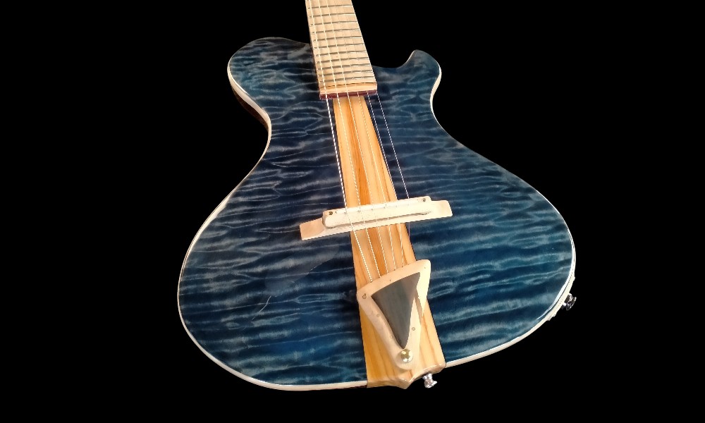 shank-instruments-milano-liuteria-chitarra-acero-quilted-custom-emanuele-d'alò-vendita-blu-blue-bois-de-rose-semihollow